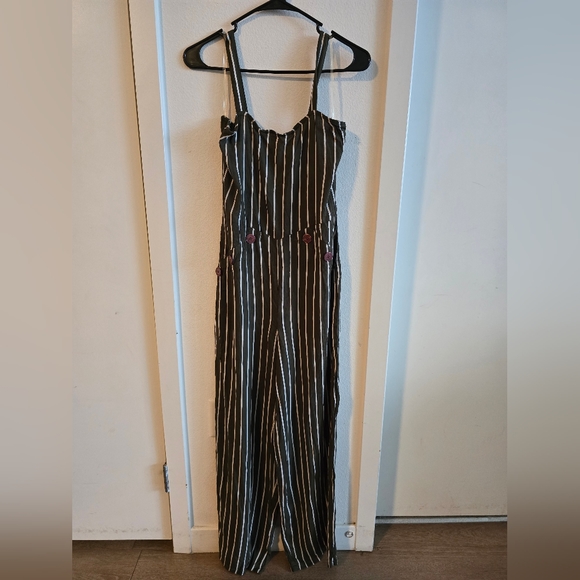 Derek ❤️ Heart - Green Romper - Picture 4 of 6